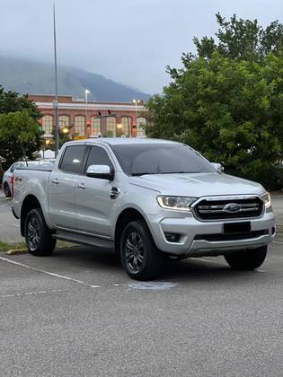 FORD RANGER 3.2 XLT 4X4 CD 20V DIESEL 4P AUTOMÁTICO FORD RANGER 3.2 XLT 4X4 CD 20V DIESEL 4P AUTOMÁTICO